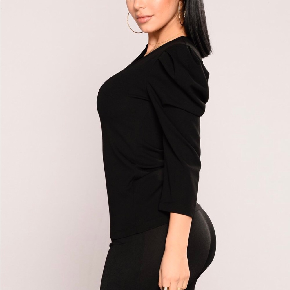 Deep V Cut Top - Picture 3 of 5